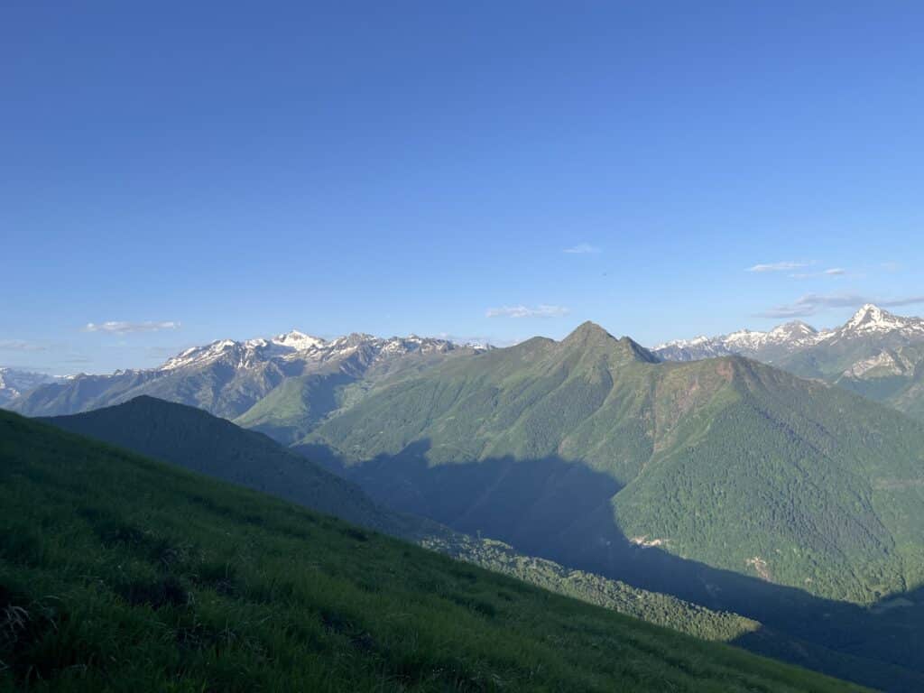 Les sommets enneigés